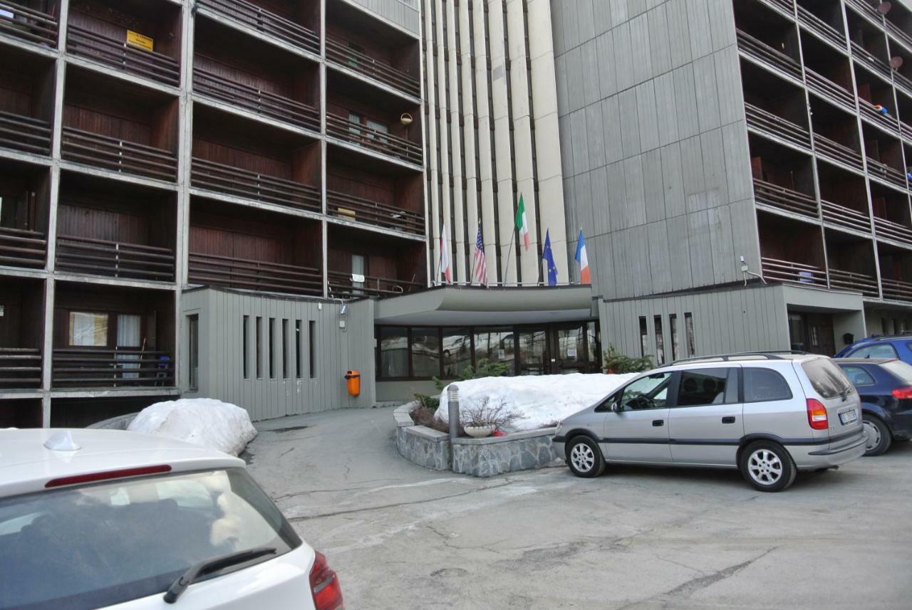 Complesso I Dadi - Residence Cielo Alto - Alberto 21 Брей-Червінія Екстер'єр фото
