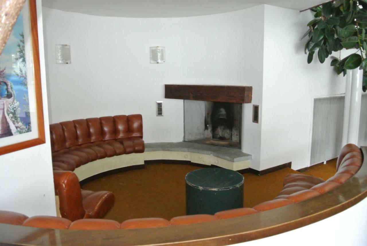 Complesso I Dadi - Residence Cielo Alto - Alberto 21 Брей-Червінія Екстер'єр фото